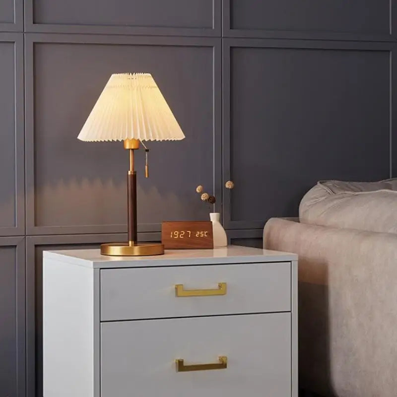 Lampe de chevet Vintage en Bois et Laiton - Opale