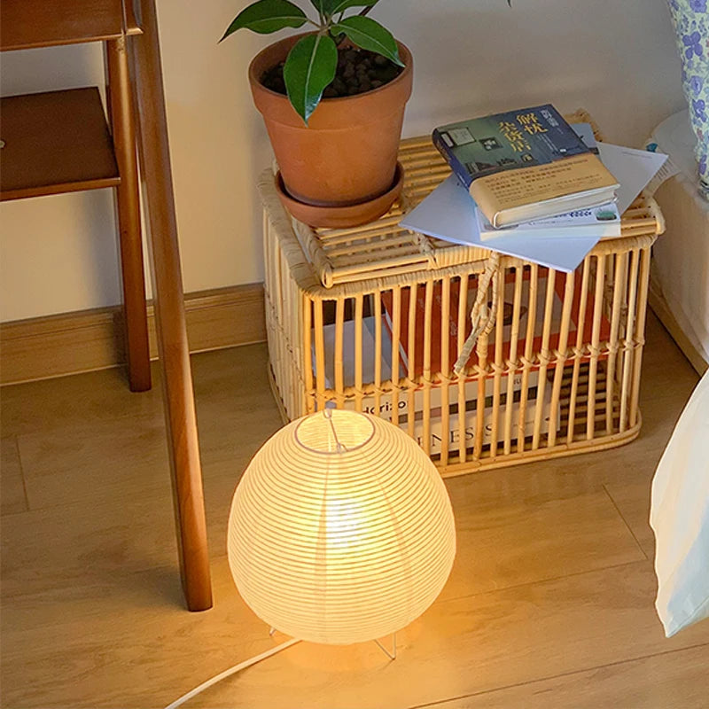 Lampe de chevet Japonaise en forme de Boule - Opale