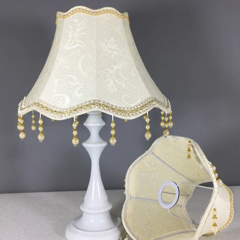 Abat-Jour Lampe de chevet style Baroque en Tissu - Opale