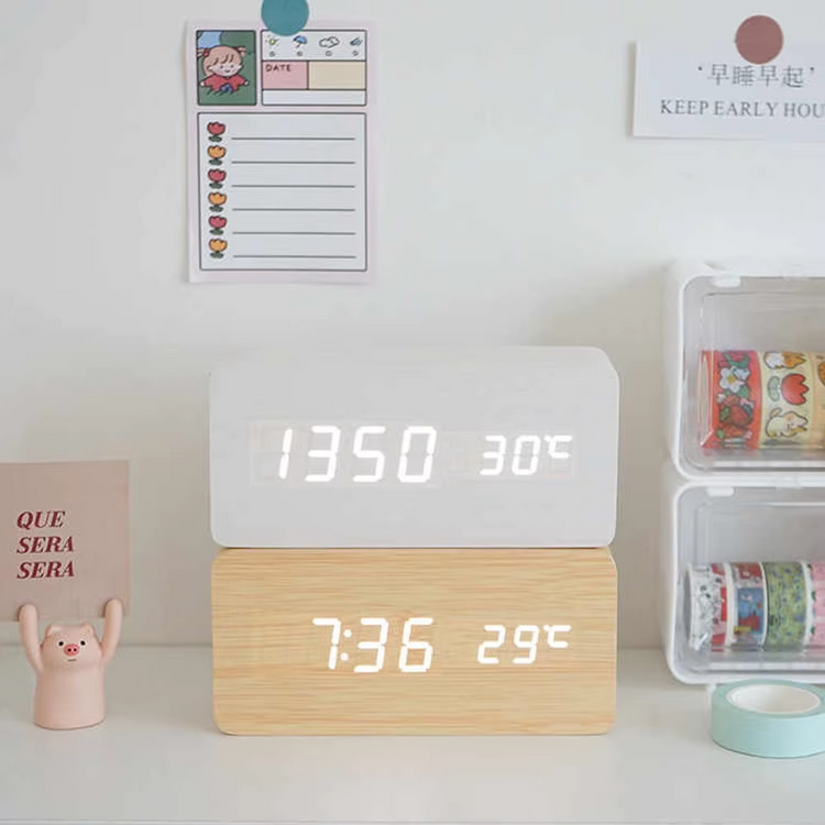 Lampe de chevet Réveil LED en Bois - Opale